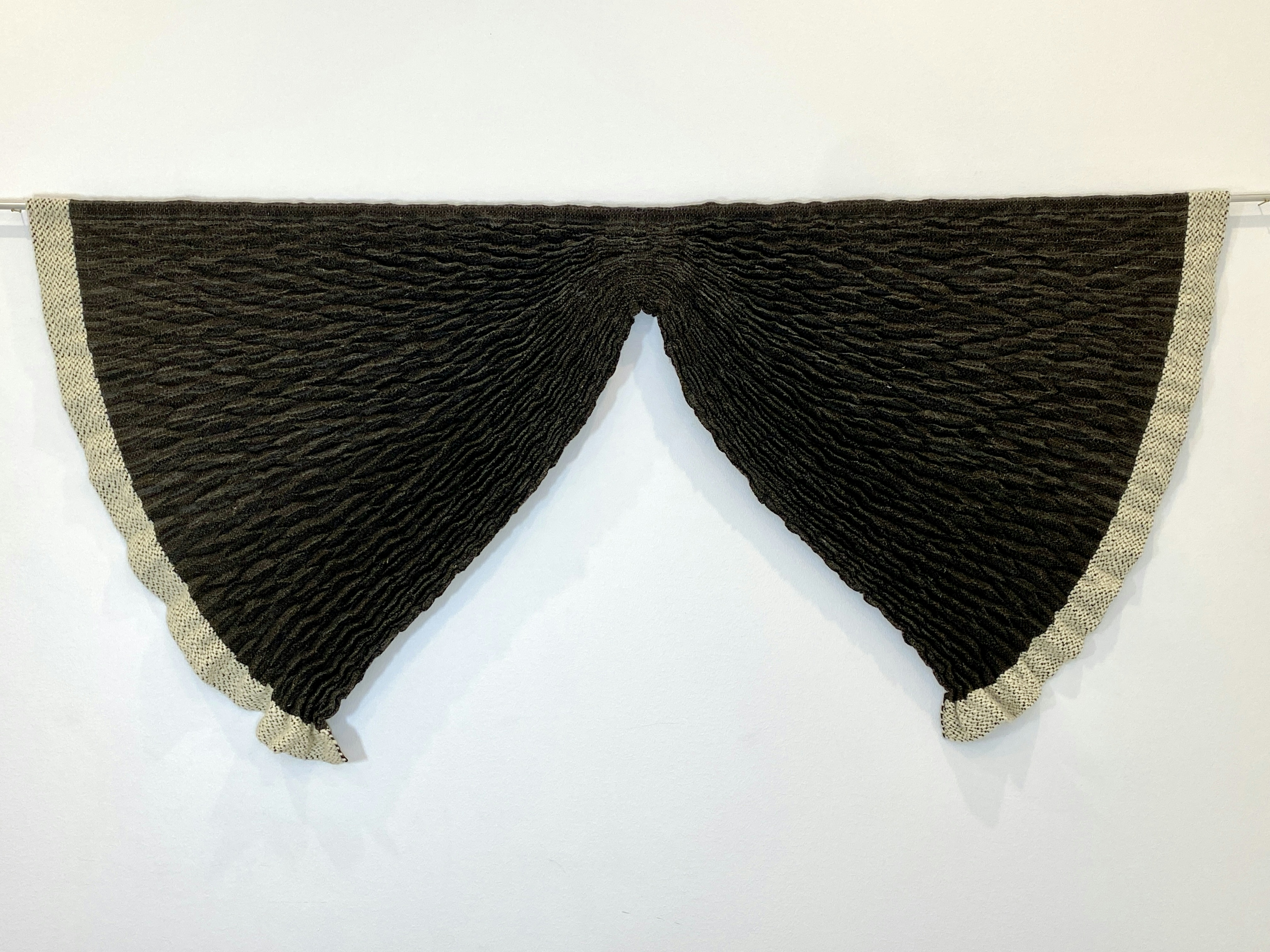 Under the protection of darkness. 2021. Wool. Handwoven. 160 x 80 cm