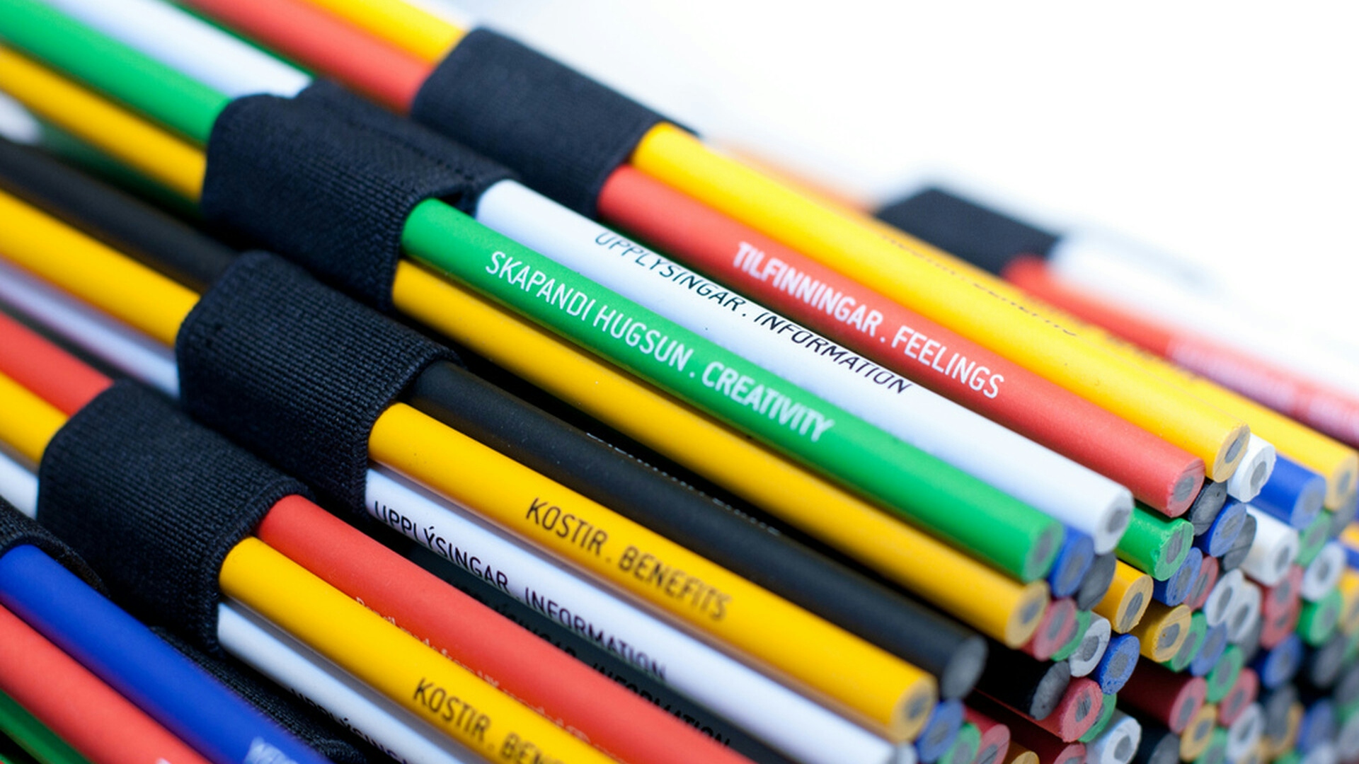 The pencils are color-coded and each color stands for a certain direction of thinking. Each participant selects one pencil and then approaches the discussion with a mindset matching the pencil's color. 