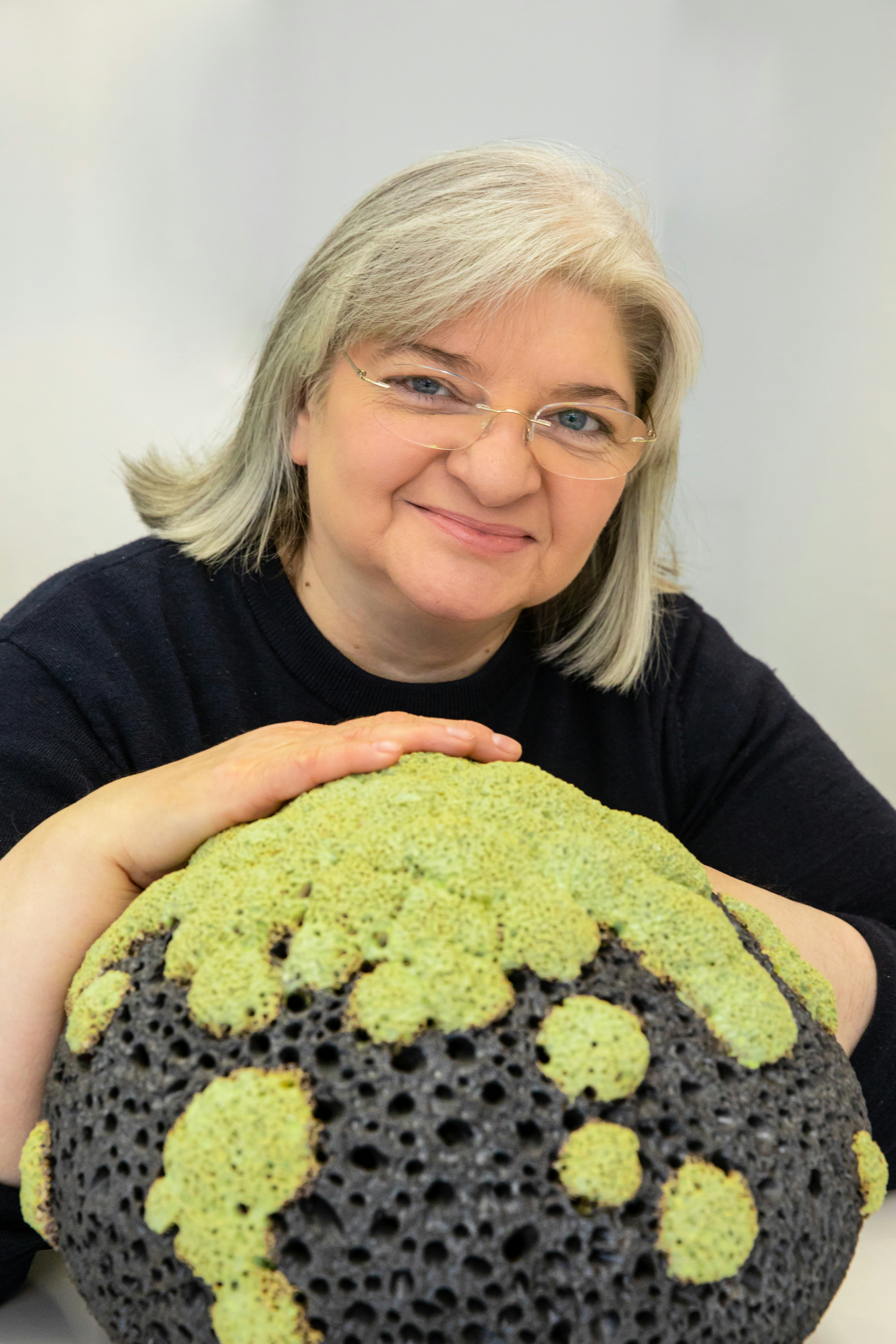 SVETLANA LANA MATUSA academic painter and ceramic artist
The artist is deeply inspired by Icelandic nature and landscape, the texture and shapes of lava, moss, ice, geothermal landscape. Ceramic sculptures known as lava moss stones.